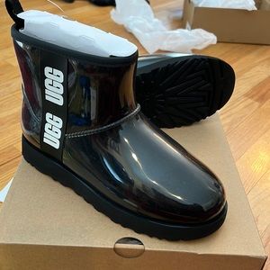 Ugg classic clear mini in black size 8